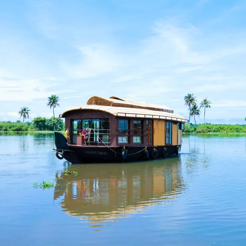 Houseboat Cruises in Alleppey