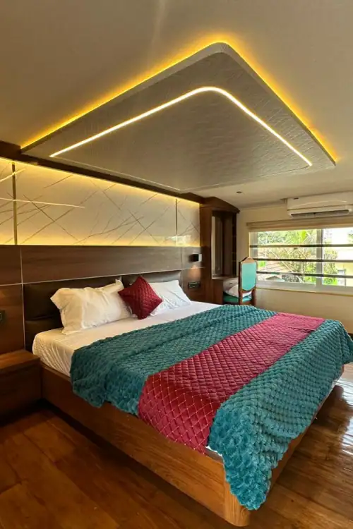 4 Bedroom Houseboat in Alleppey