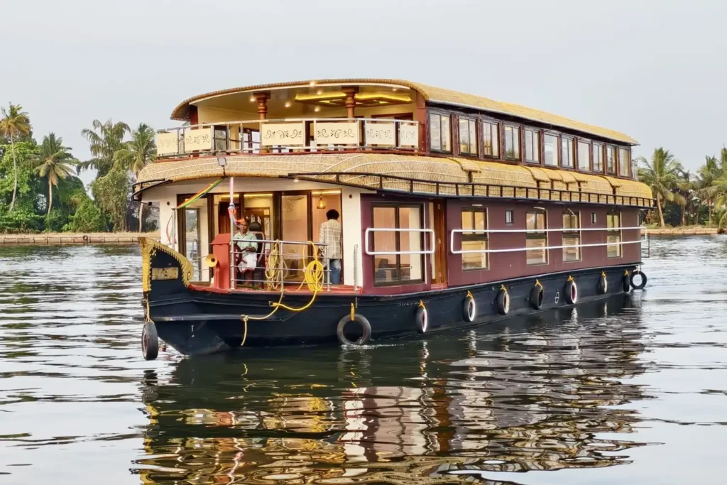 5 Bedroom Houseboats in Alappuzha