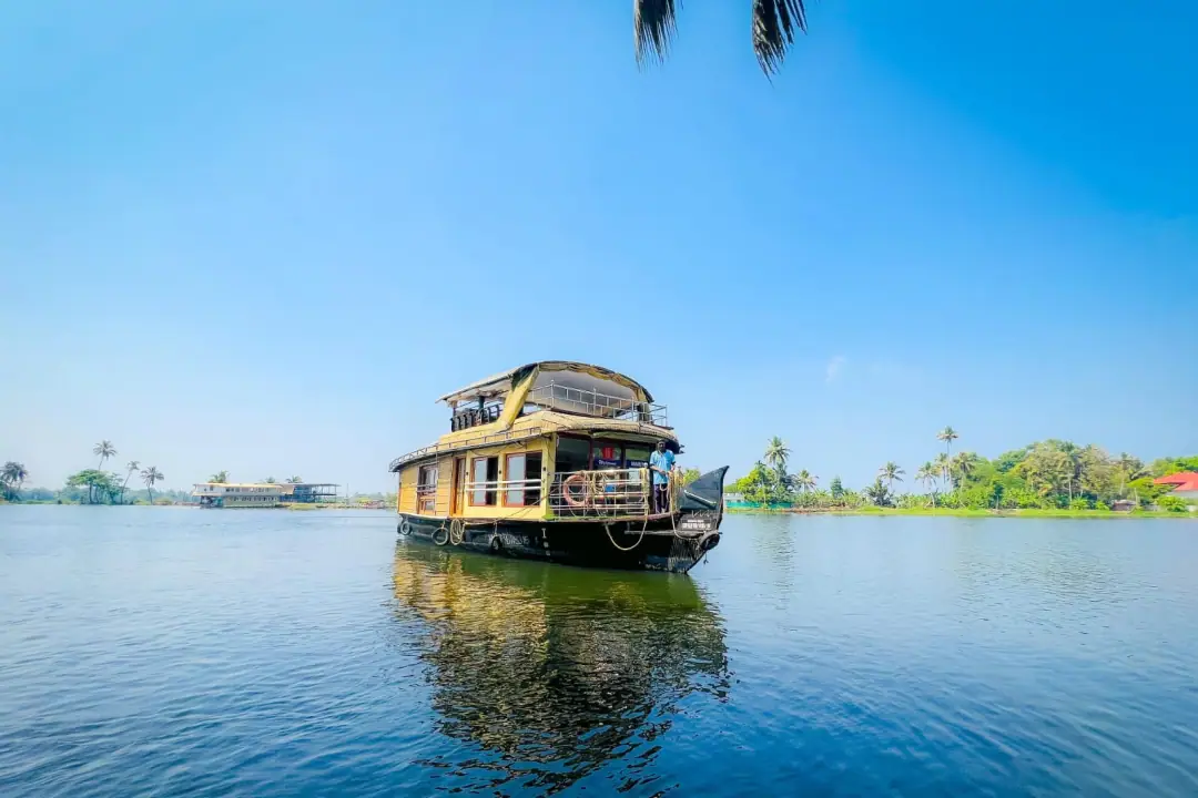 Kumarakom Houseboat